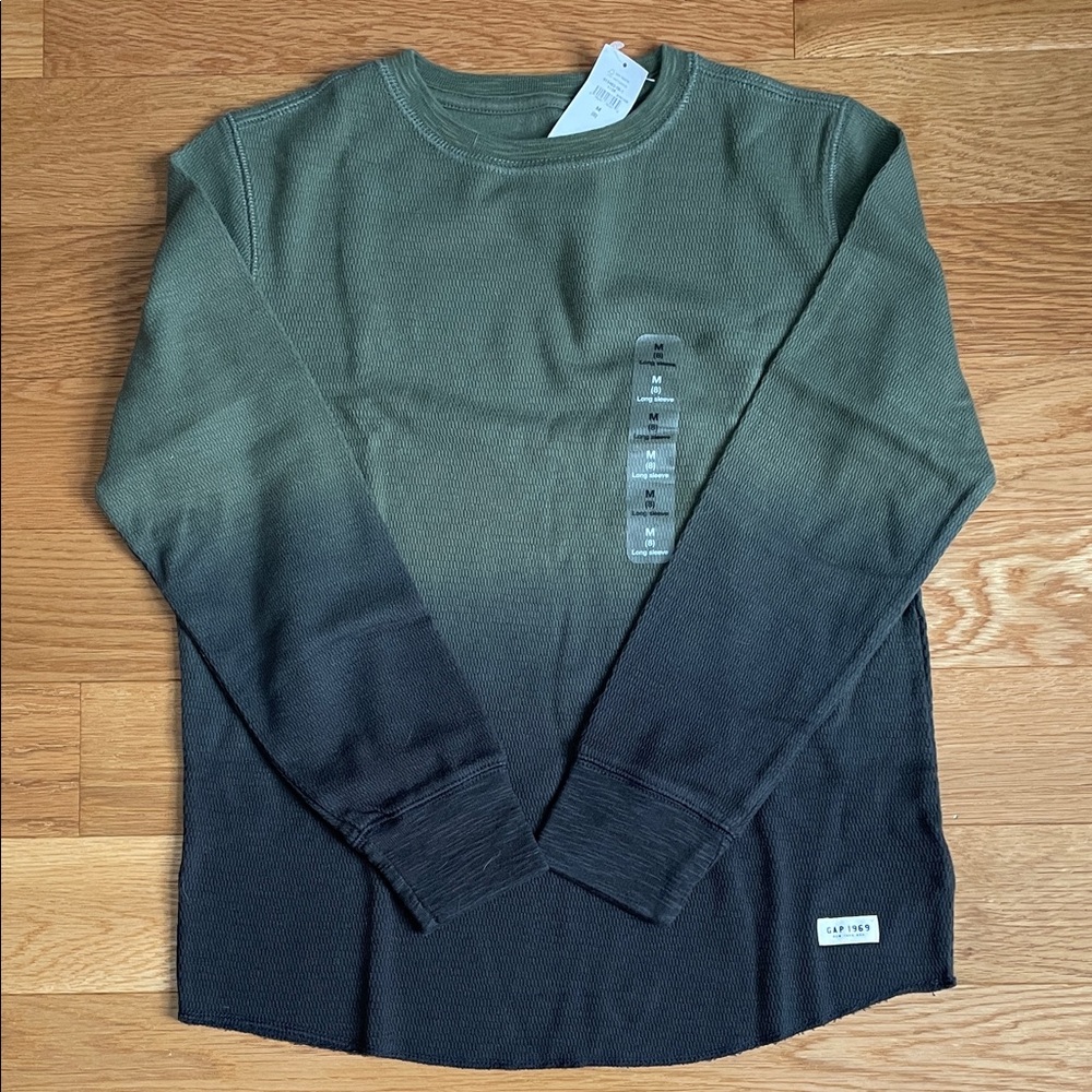 GAP Green Long Sleeve Tee